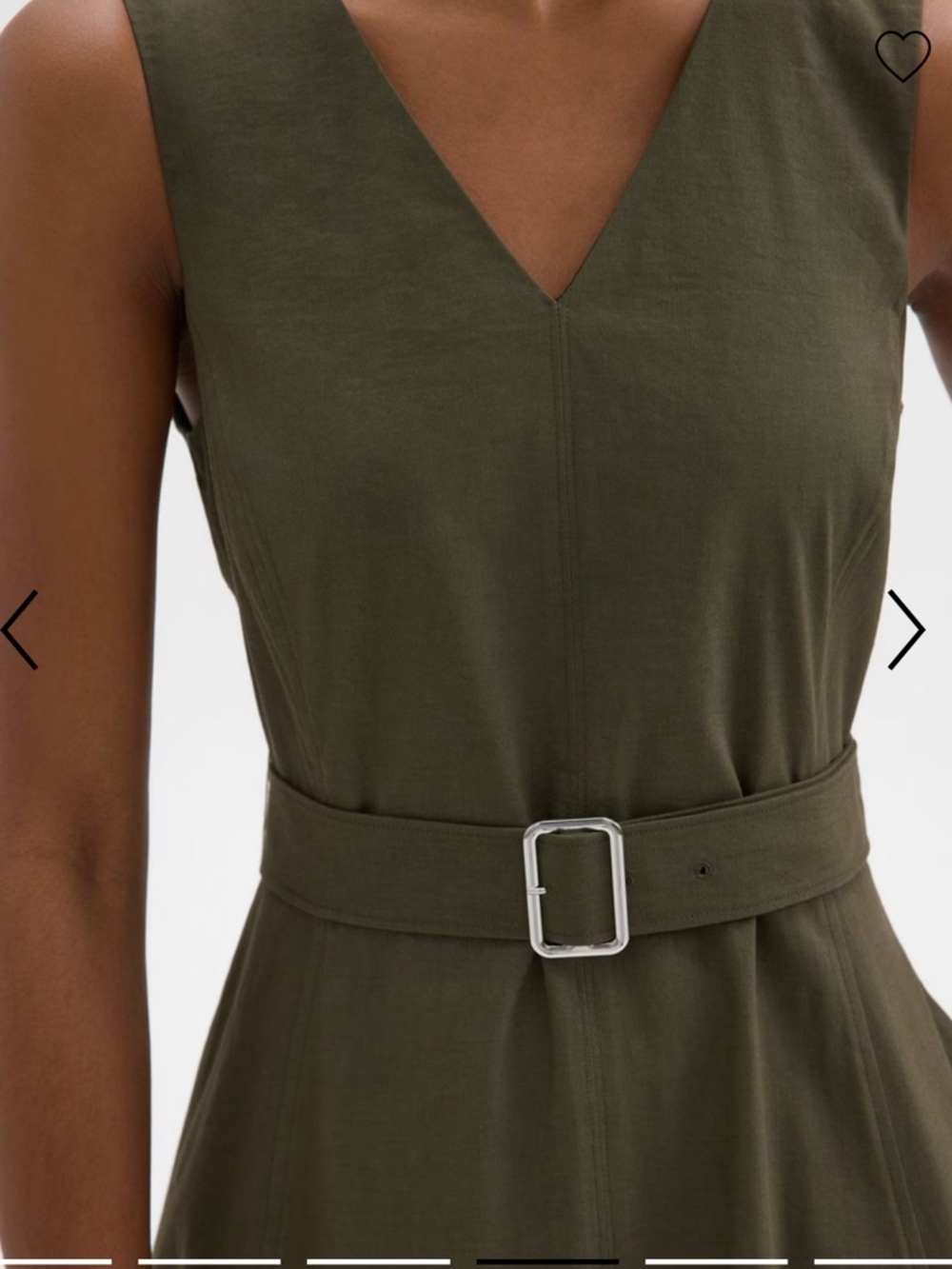 V-Neck Volume Dress in Good Linen - Picture 3 of 7
